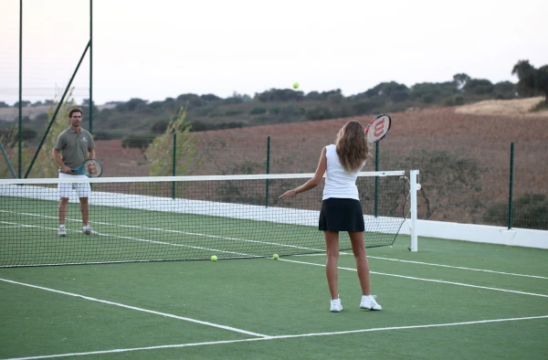 Tennis court hire