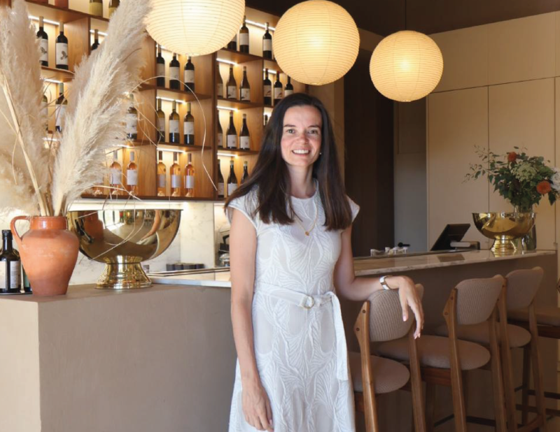MEET THE TEAM WITH CAROLINA FERNANDES, ADMINISTRATOR