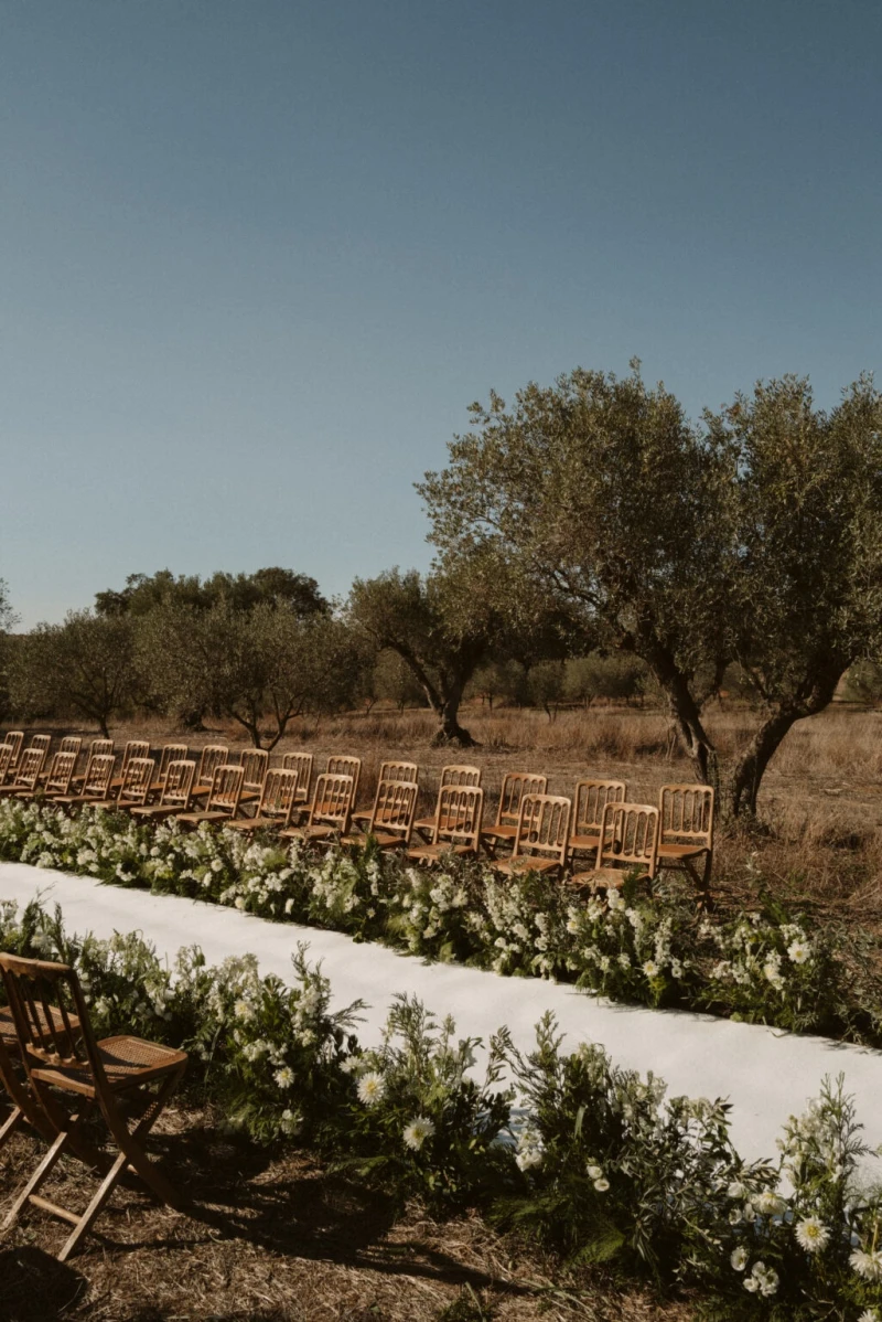 A Modern Villa Wedding in the Portuguese Countryside