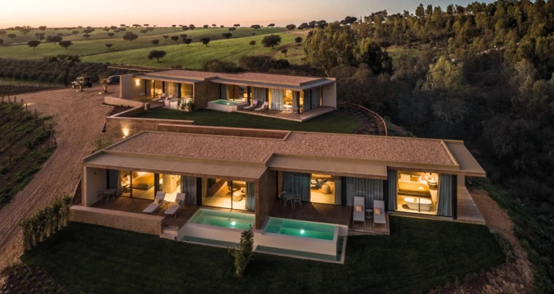 Um retiro moderno no meio rural portugu&ecirc;s